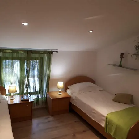 아파트 Apartma Marisol 이졸라