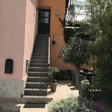 Apartma Marisol 아파트 이졸라